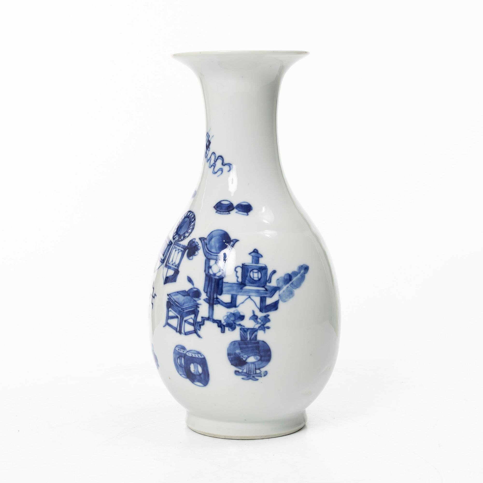 Vas, porslin, Kina, Qingdynastin, 1800-tal.