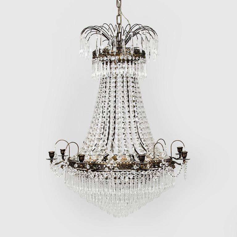 Kattokruunu, empire-tyyli, 1900-luvun puoliväli.