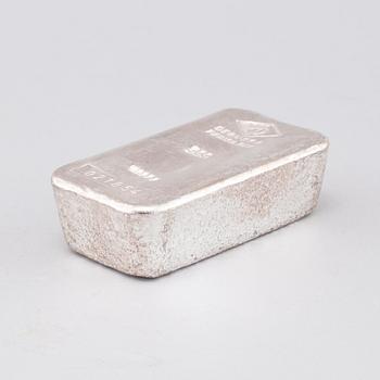 SILVERTACKA, 999,0 finsilver. Vikt ca 1 kg.