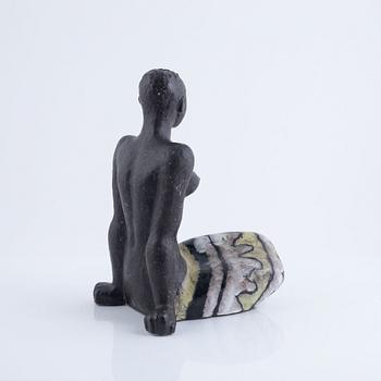 Vicke Lindstrand, skulptur, "Sittande kvinna", Upsala Ekeby, 1947-48.