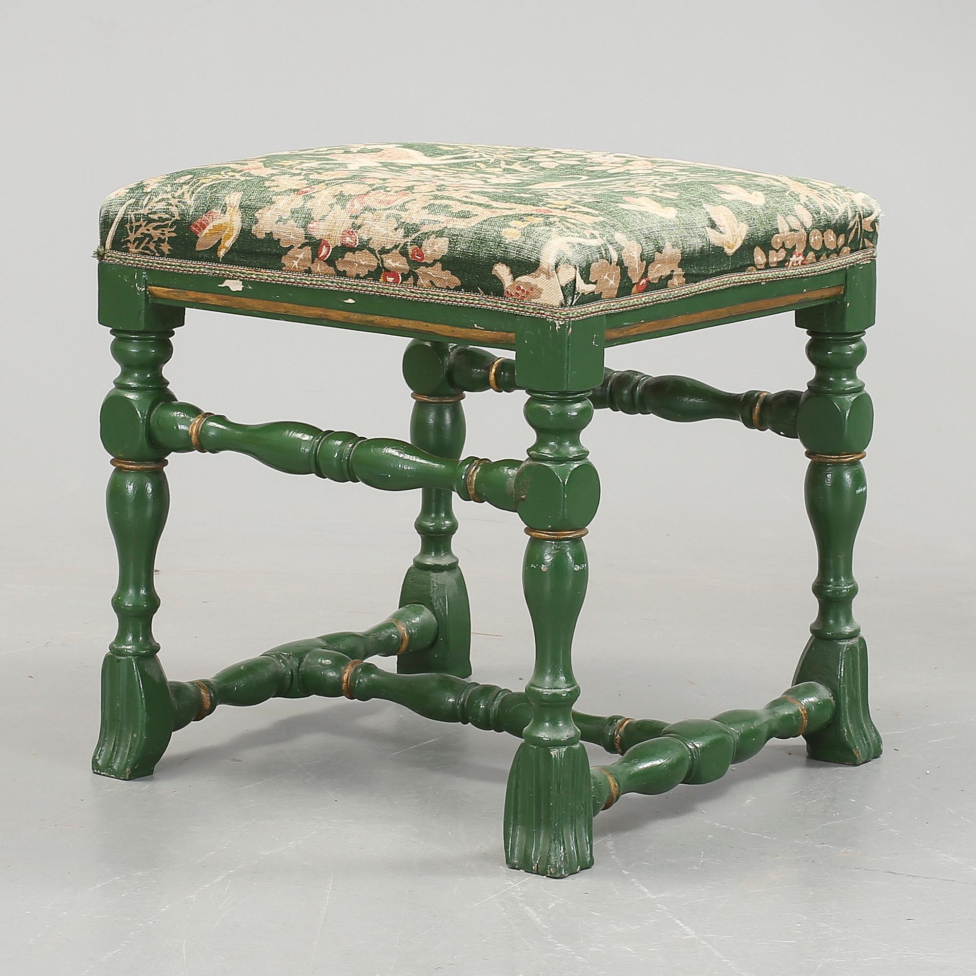 TABURETT, delvis barock, 1700-tal.