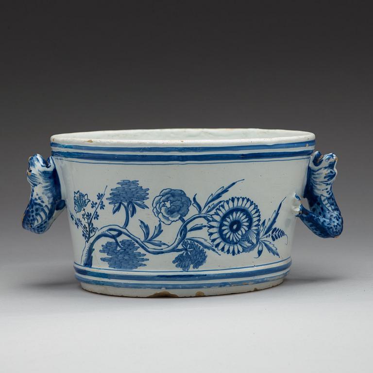 Rörstrand, A faience tureen, Rörstrand, 18th Century, dated 25/7 (17)51.