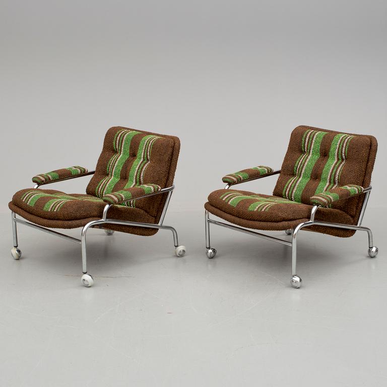 FÅTÖLJER, ett par, 1970-tal.