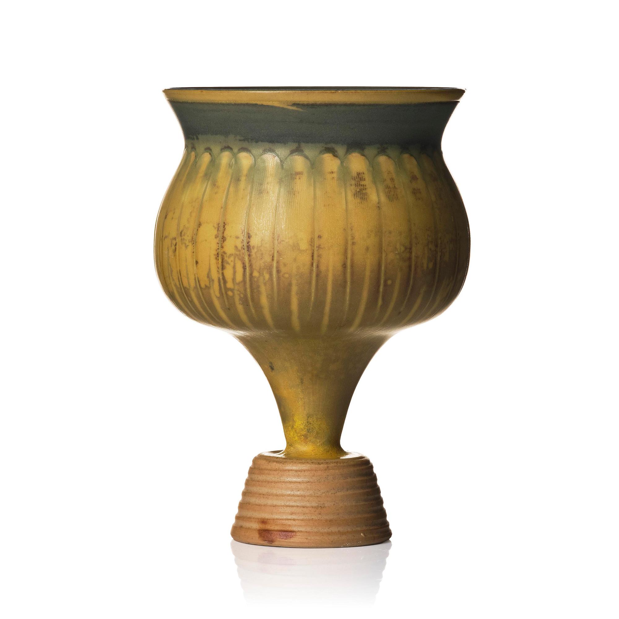 Wilhelm Kåge, a Farsta Spirea stoneware vase, Gustavsberg Studio 1957.