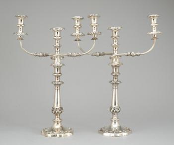 602. KANDELABRAR för tre ljus, ett par. nysilver. Nyrokoko, 1800-tal.