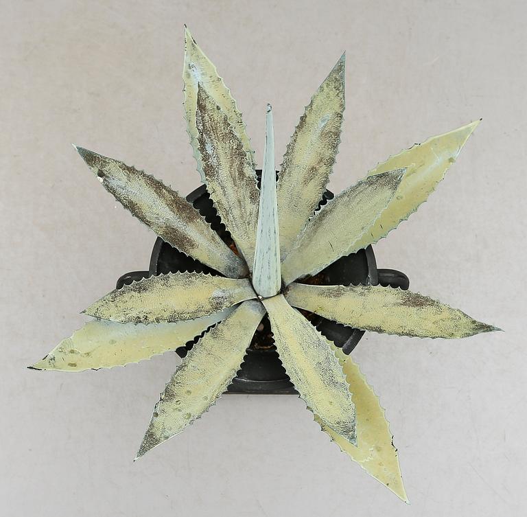 URNA SAMT AGAVE, gjutjärn och kopparplåt, Byarums Bruk samt Gysinge, modern tillverkning.