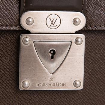 Louis Vuitton, Taiga Leather 'Neo Robusto' Briefcase.