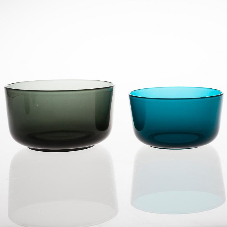 KAJ FRANCK, A set of Six 5023 Glasses and two glass bowls, Nuutajärvi.