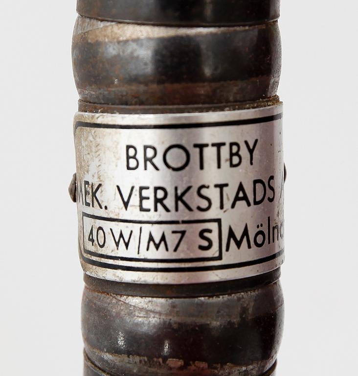 INDUSTRILAMPA, Brottby Verkstads AB, Mölndal, 1900-talets första hälft.