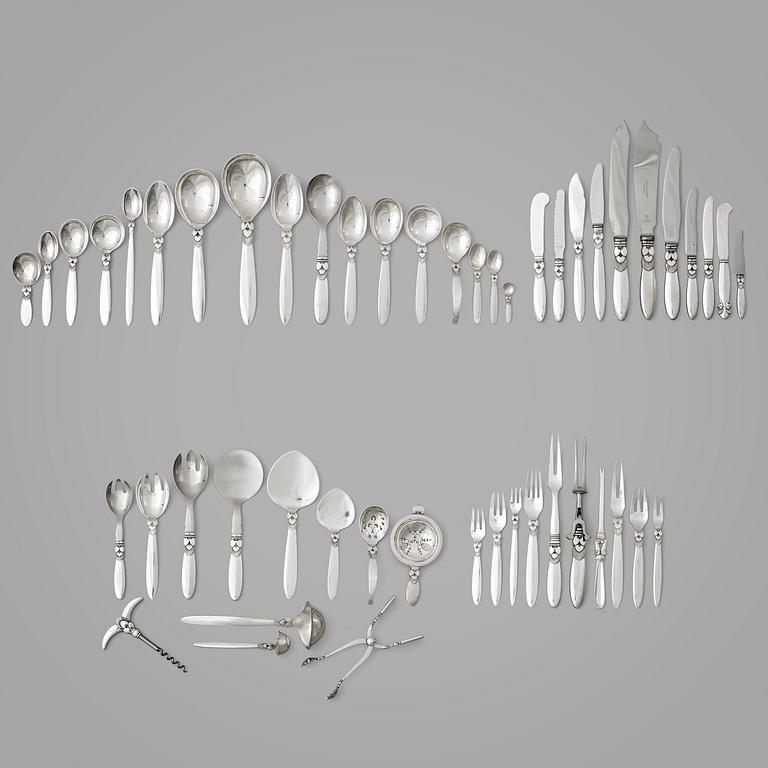 Gundorph Albertus, a set of 265 pcs of "Kaktus" sterling flatware, Copenhagen, most pieces 1933-44.