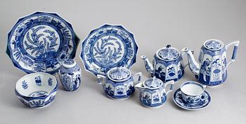 TESERVIS, porslin, Kina, 1900-talets senare del.