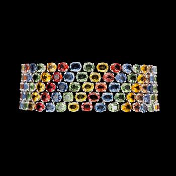 956. A multi coloured sapphire bracelet, tot. 78.80 cts.