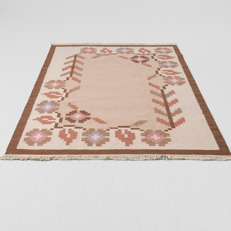 Rölakan rug, approx. 235 x 165 cm.