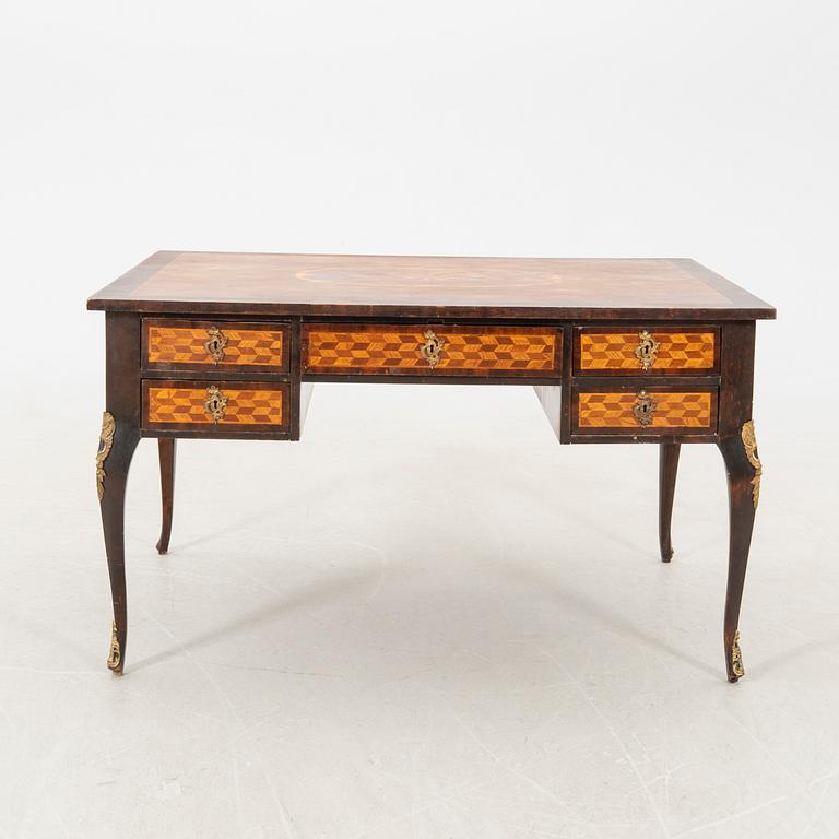 Desk with armchair Louis XV style first half of the 20th century.