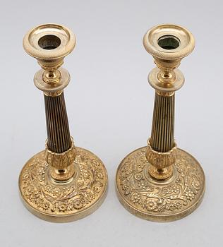 LJUSSTAKAR, 1 par, empire, förgylld brons, 1800-talets början.