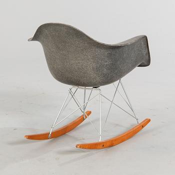 Charles and Ray Eames, gungstol "RAR" sits av GATC för Herman Miller 1960.