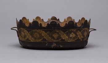 GLASSKÖLJARE, empire, 1800-talets första hälft.