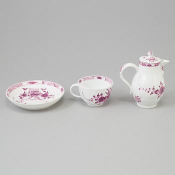 KANNA med LOCK, samt KOPP med FAT, porslin. Meissen, 1700-tal.