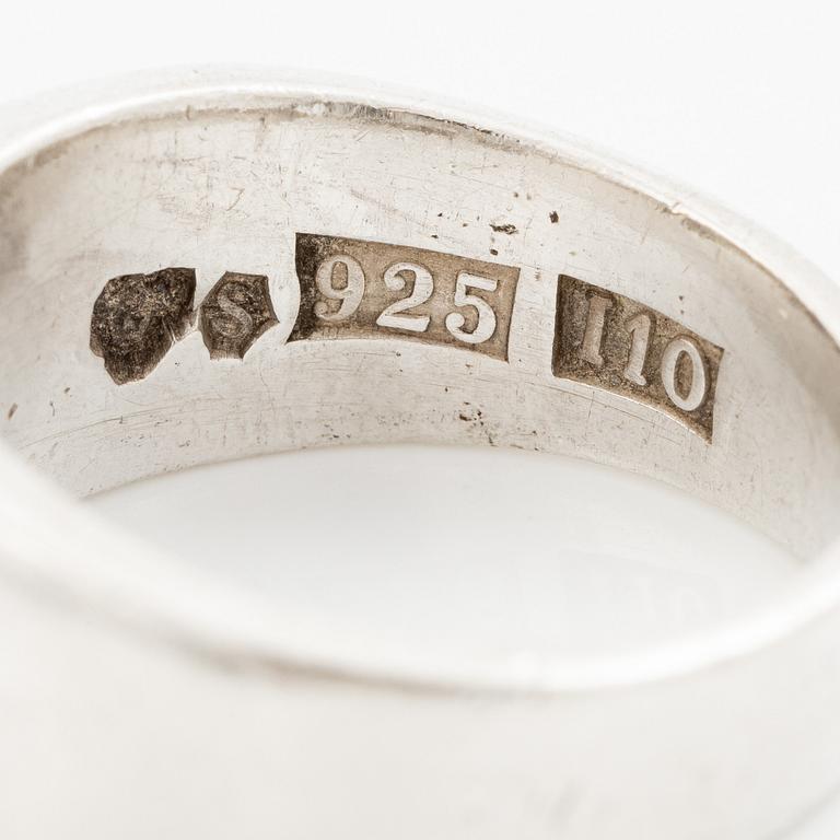 Sven-Erik Högberg, ring, sterling silver with faceted peridot, Gothenburg 1983.
