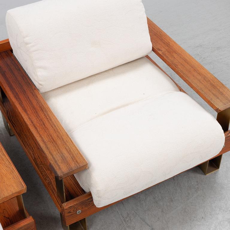 Fåtöljer, ett par, samt fotpall, 1970-tal.