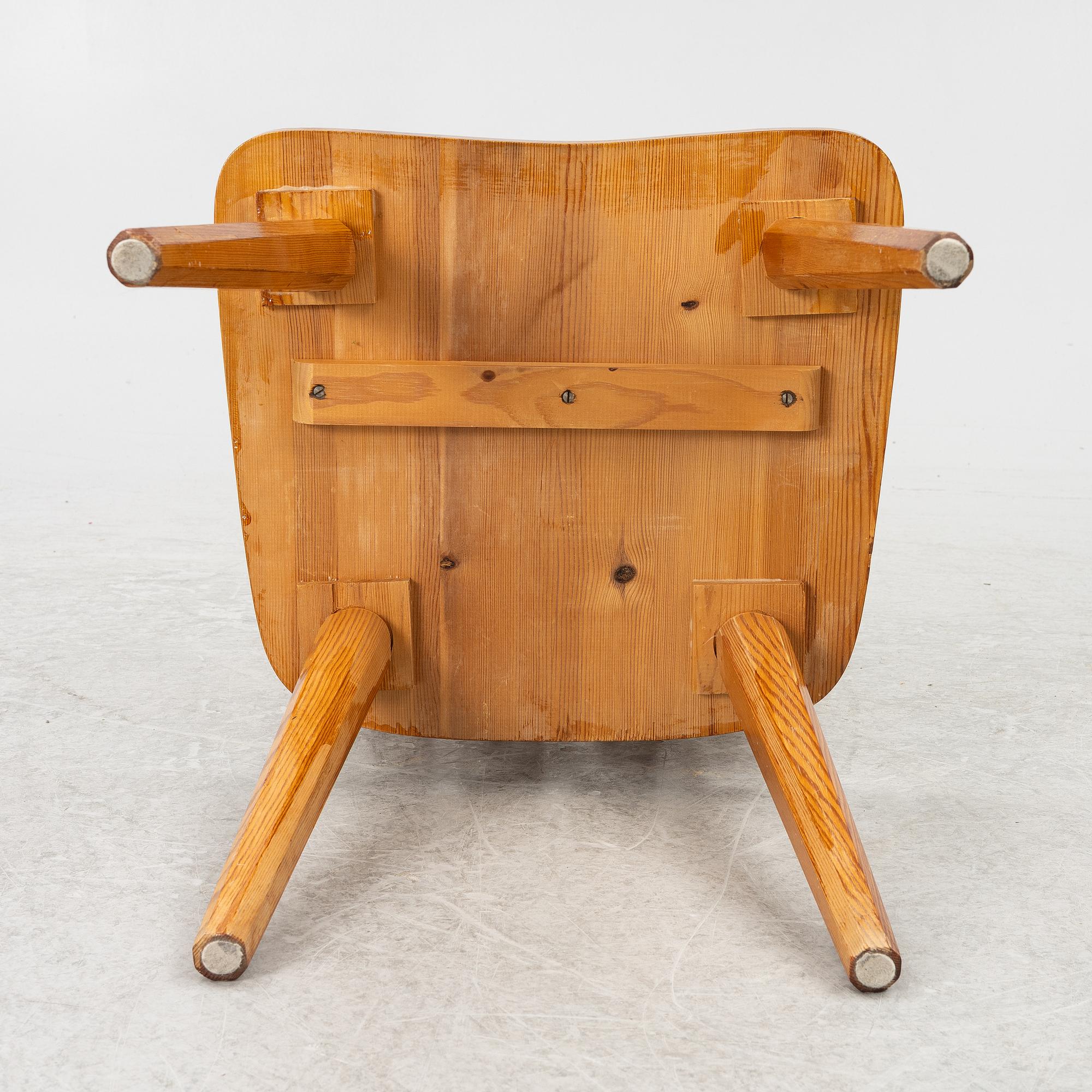 Göran Malmvall, a seven-piece dining suite Svensk Fur, 1970s.