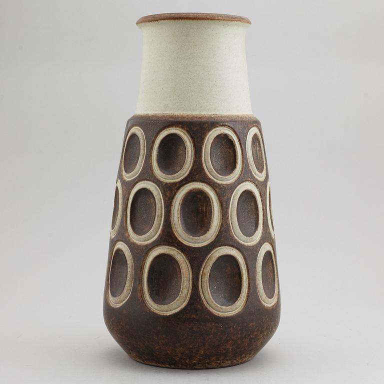 MARIANNE STRACK, golvvas, stengods, Michael Andersen & Son, Danmark, 1960-tal .