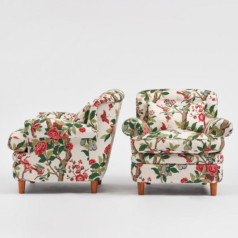 Josef Frank, a pair of armchairs model 336, Firma Svenskt Tenn, 2017.
