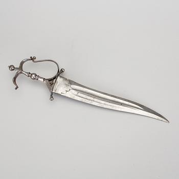 A 18h-19h Century dagger, probably from India.