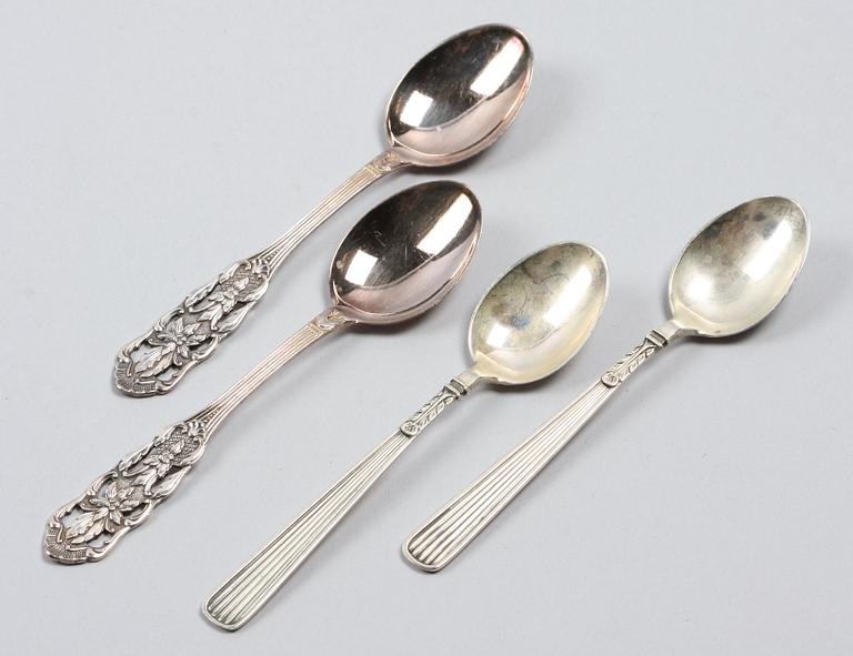 KAFFESKEDAR, 12 + 12 st. Silver. Bla MGAB 1958.