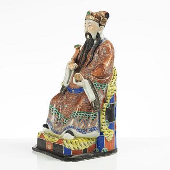 A Chinese porcelain figure, late Qing dynasty / around 1900.
