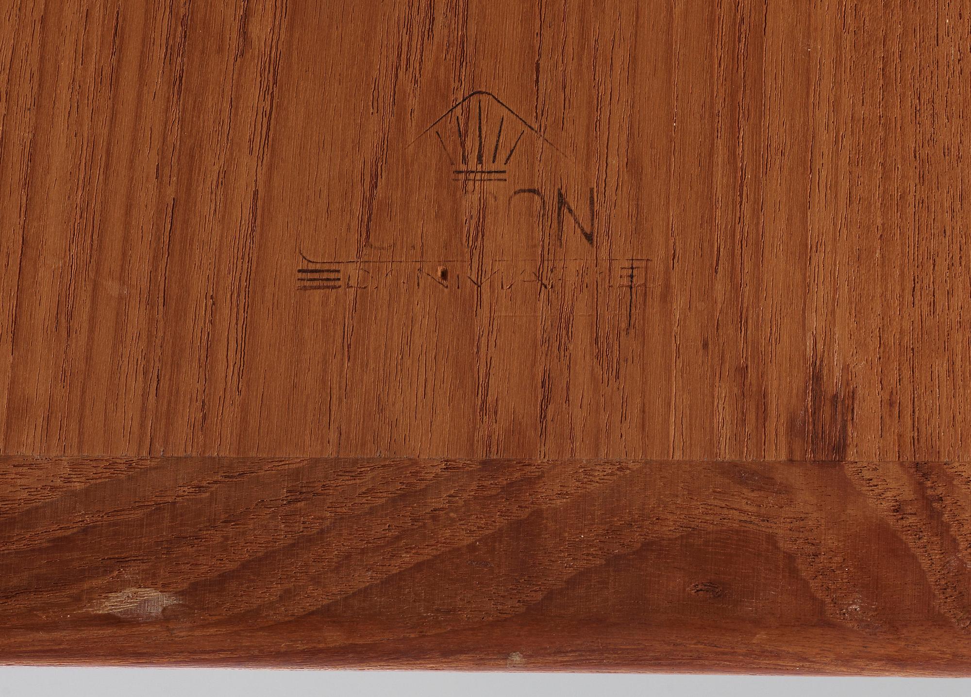 SOFFBORD, "nr 204", Kurt Östervig för Jason, Ringsted, Danmark. 1950/60-tal.