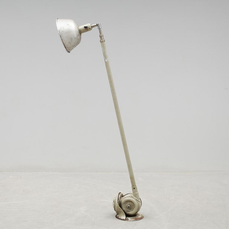 VÄGGLAMPA, industri, Triplex-pendel, Johan Petter Johansson, 1900-talets första hälft.