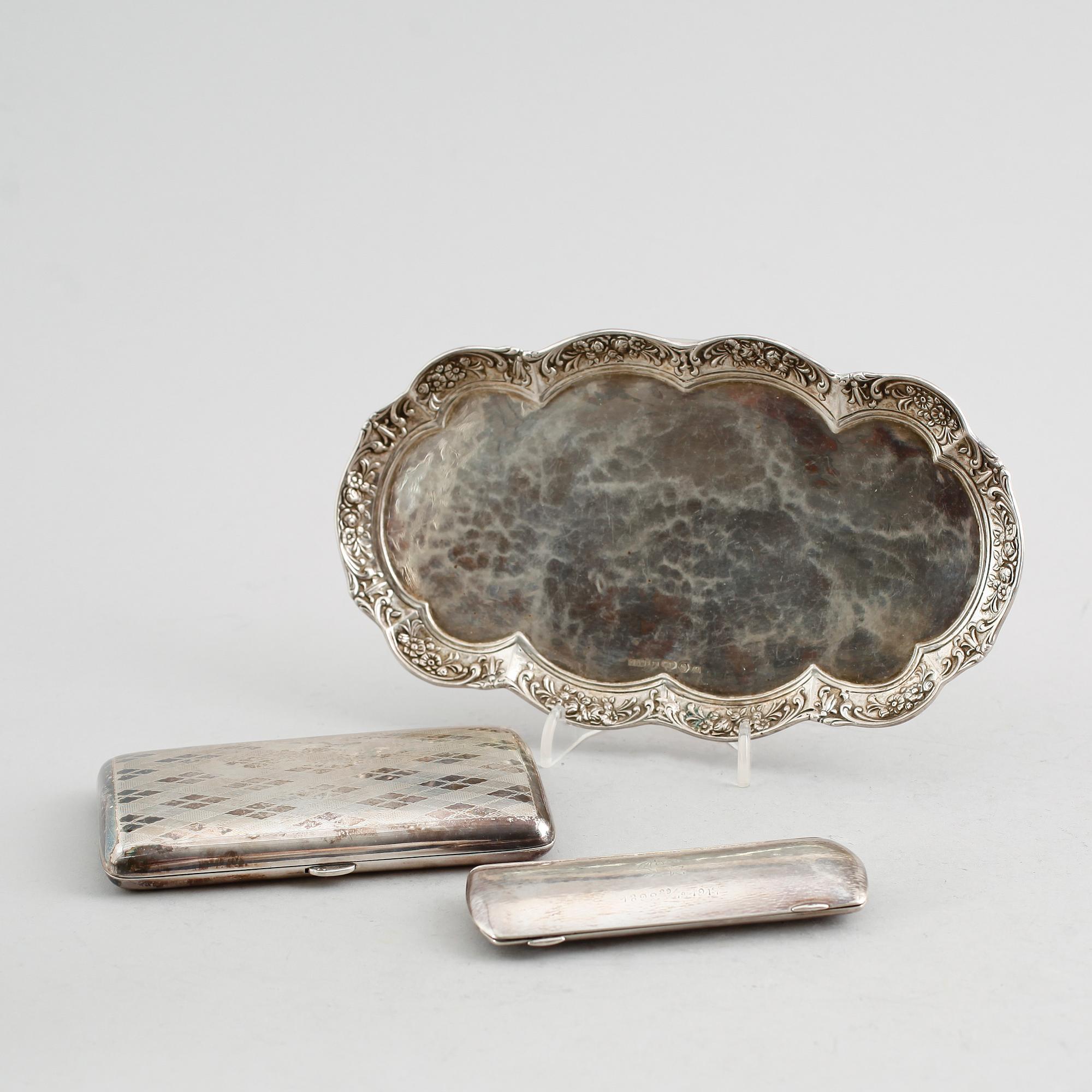 SILVERFÖREMÅL, 3 delar, 1900-tal. Vikt ca 375 gram.
