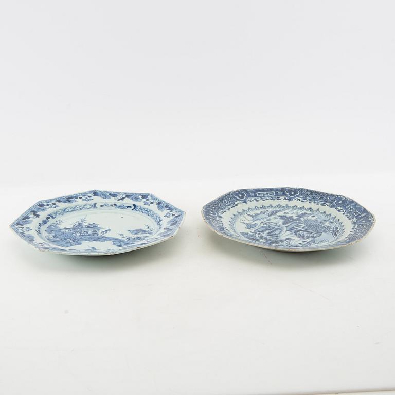 A group of 10 odd blue and white dinner plates, Qing dynasty, 18th/19th century.