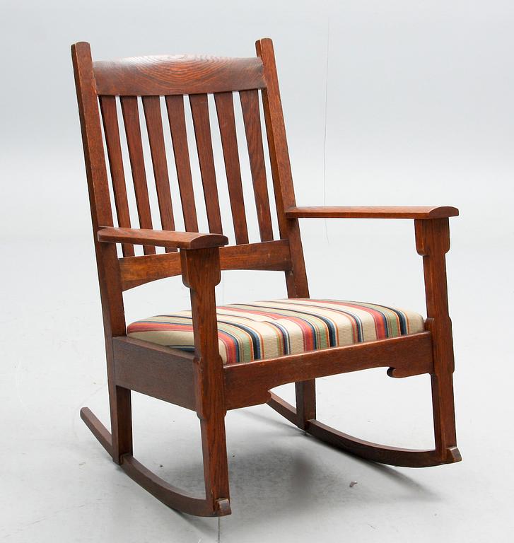 GUNGSSTOL, 1900-talets första hälft.