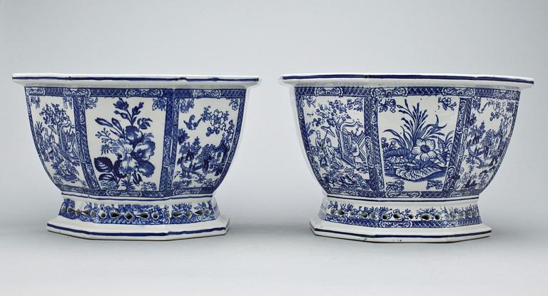 YTTERFODER, 2 st, flintgods, Gustavsberg.