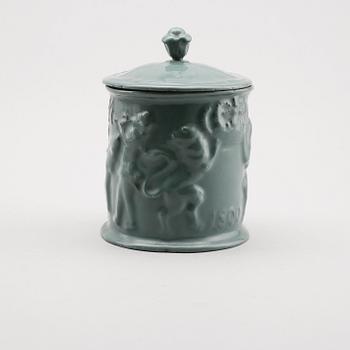 TOBAKSBURK, gjutjärn, emaljerad, troligen Hällefors Bruk, 1900-talets första hälft.