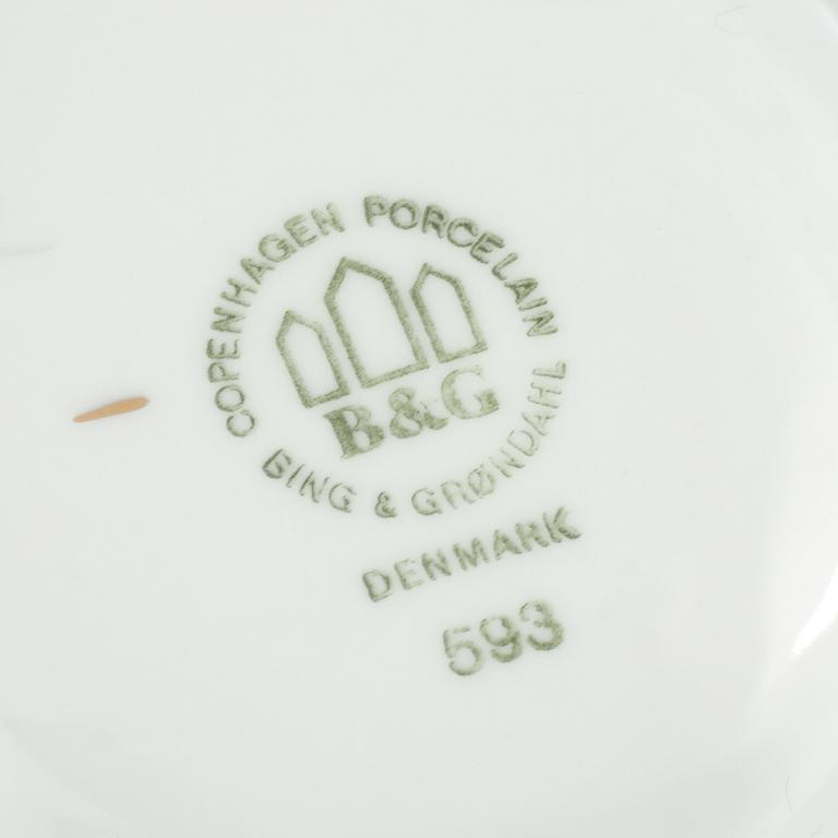 SERVISDELAR, 29+1 delar, porslin, "Måsen", Bing & Gröndahl samt Royal Copenhagen, Danmark, 1900-talets  fjärde kvartal.