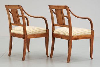 KARMSTOLAR, ett par, senempire, 1800-tal.