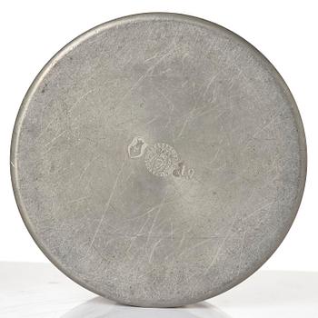 Björn Trägårdh, a pewter and brass lidded jar, Firma Svenskt Tenn, Stockholm, 1951.