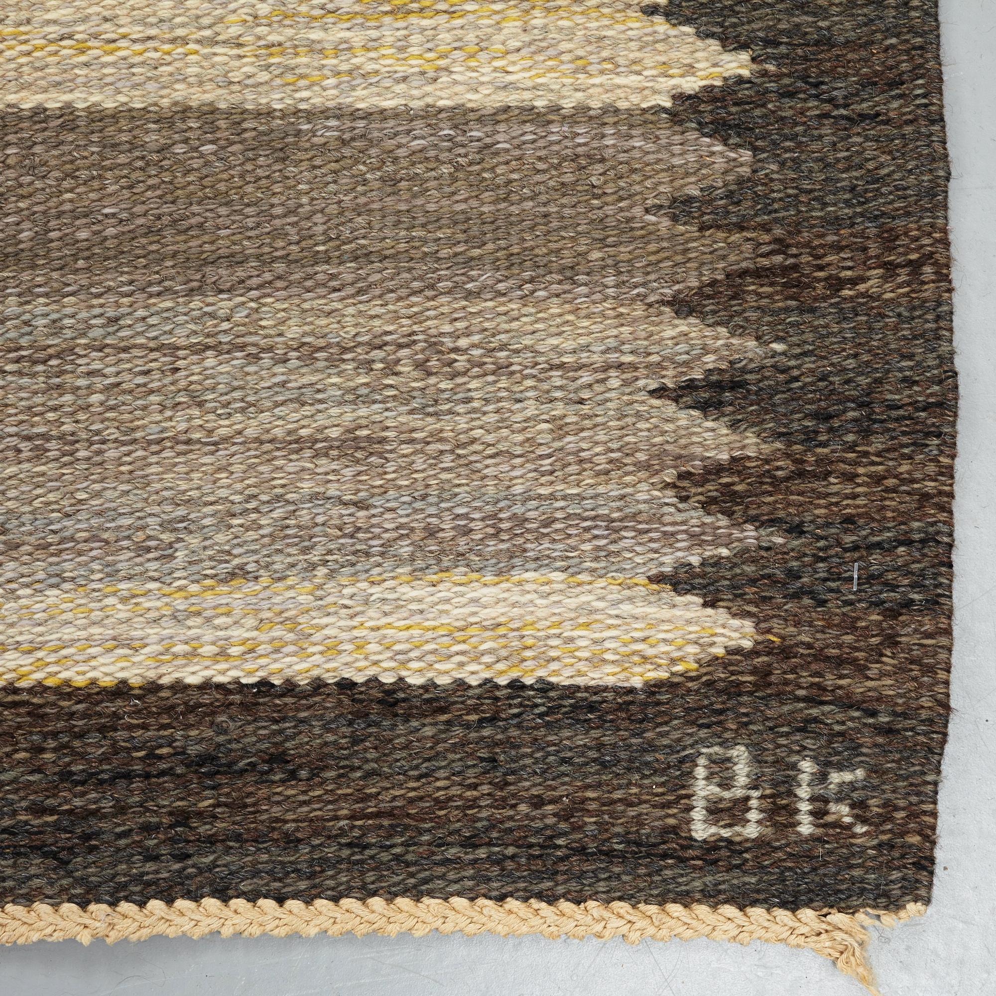 Berit Koenig, matta, "Viggen, grå", rölakan, ca 252-253,5 x 189-192 cm, signerad SH BK.