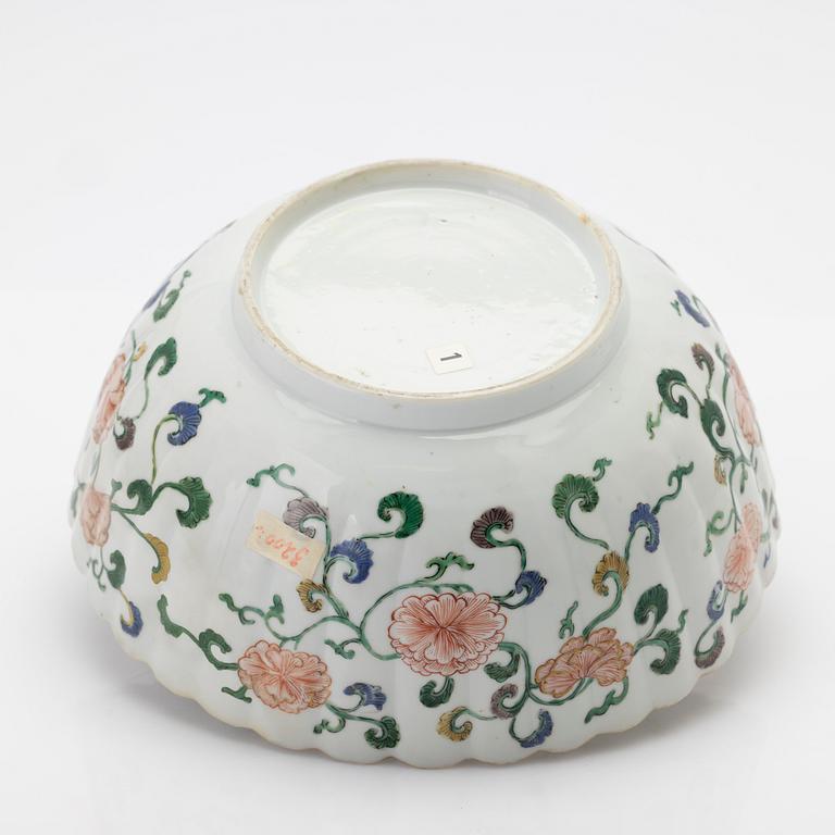 Bowl, porcelain, China, Qing dynasty, Qianlong (1736–95).
