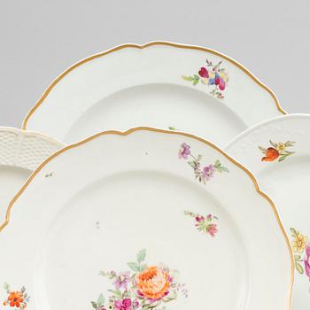 11 porcelain German Meissen, Ludvigsburg and Fürsenber 18th century dishes.