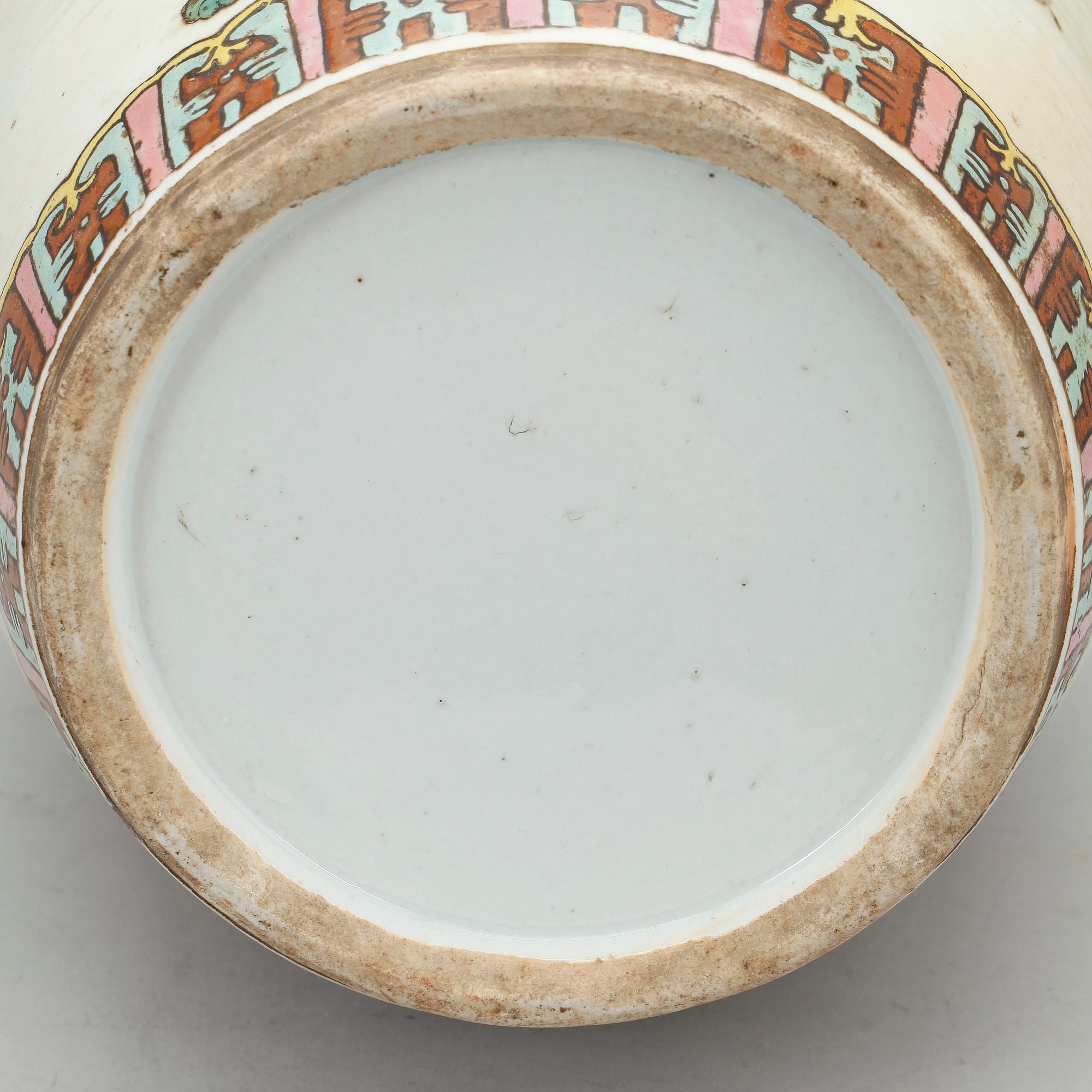 VAS, porslin, Kina, sent 1800-tal.