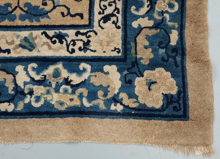 ANTIQUE CHINESE.