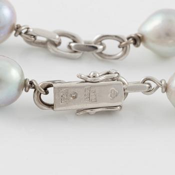 Armband, Hellström & Åhrling, 18K vitguld och odlade pärlor.