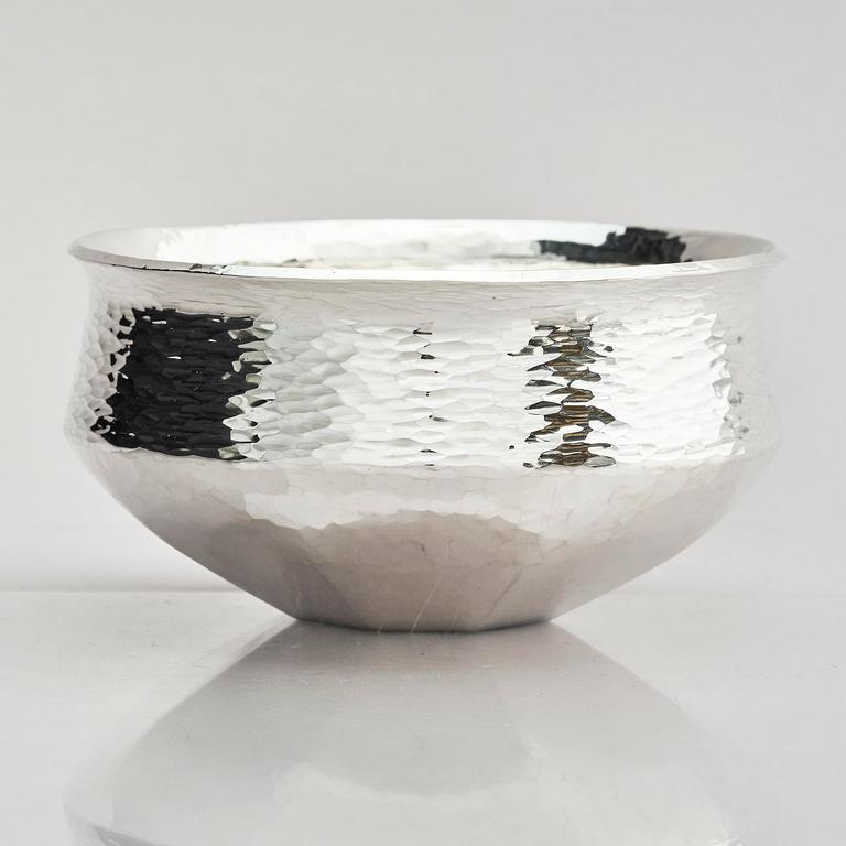 Claës E. Giertta, skål, sterling silver, Stockholm 1974.