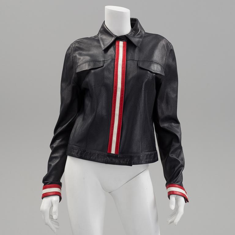 A leather jacket by Blumarine, in size 44(IT).