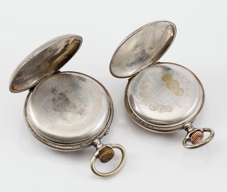 FICKUR, 2 st, silver, Longines samt en märkt Regulateur, 1900-talets första hälft.