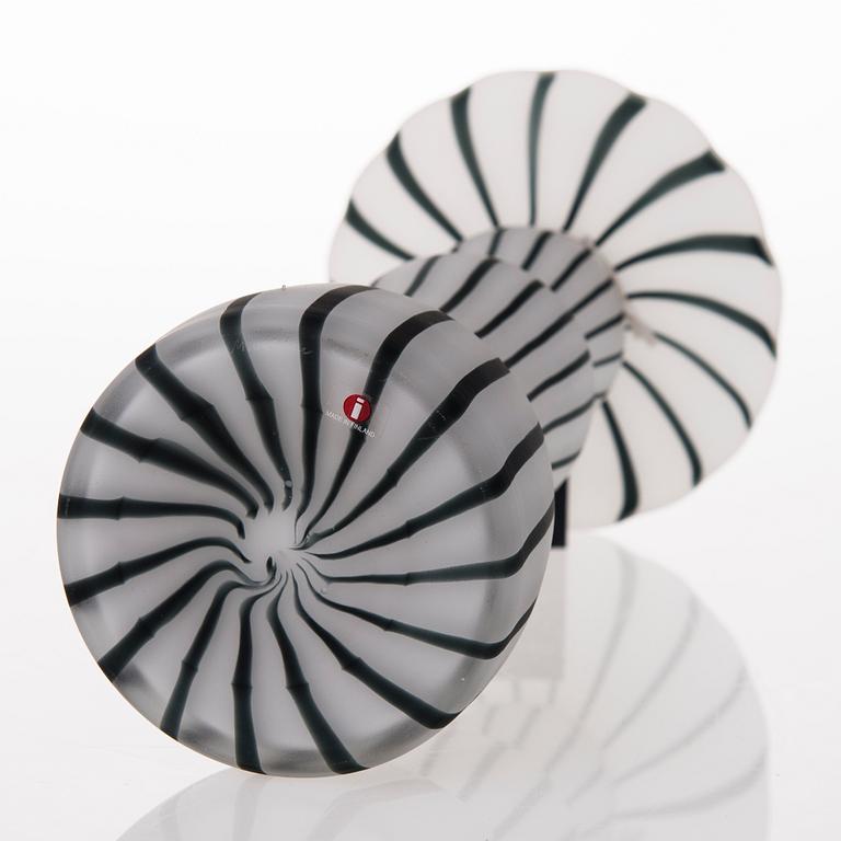 A 'Donna' vase signed Markku Salo, Nuutajärvi.